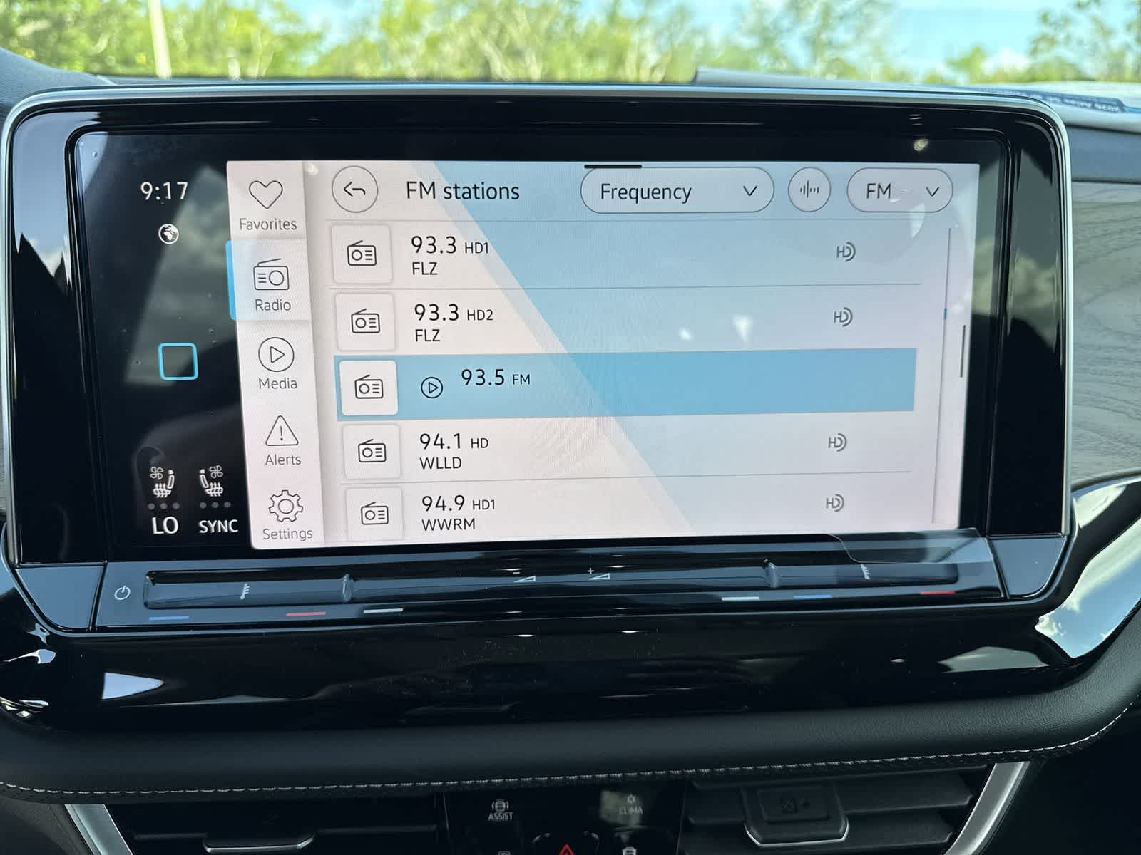 Volkswagen Atlas 2.0T SE con tecnología 2026
