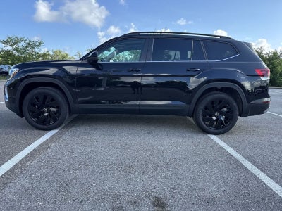 Volkswagen Atlas 2.0T SE con tecnología 2026