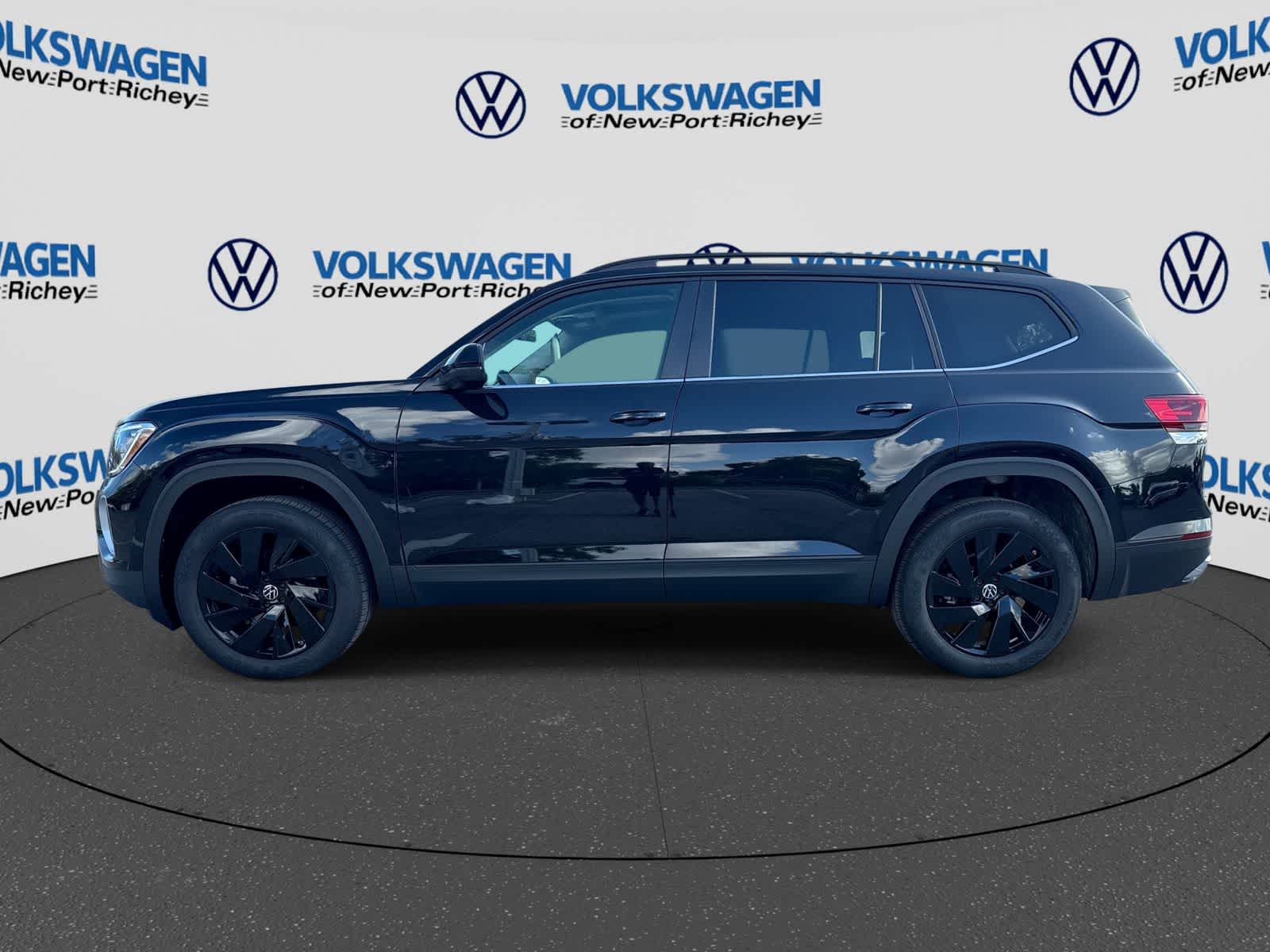 Volkswagen Atlas 2.0T SE con tecnología 2026