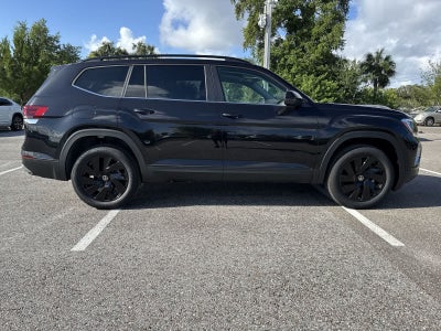 Volkswagen Atlas 2.0T SE con tecnología 2026