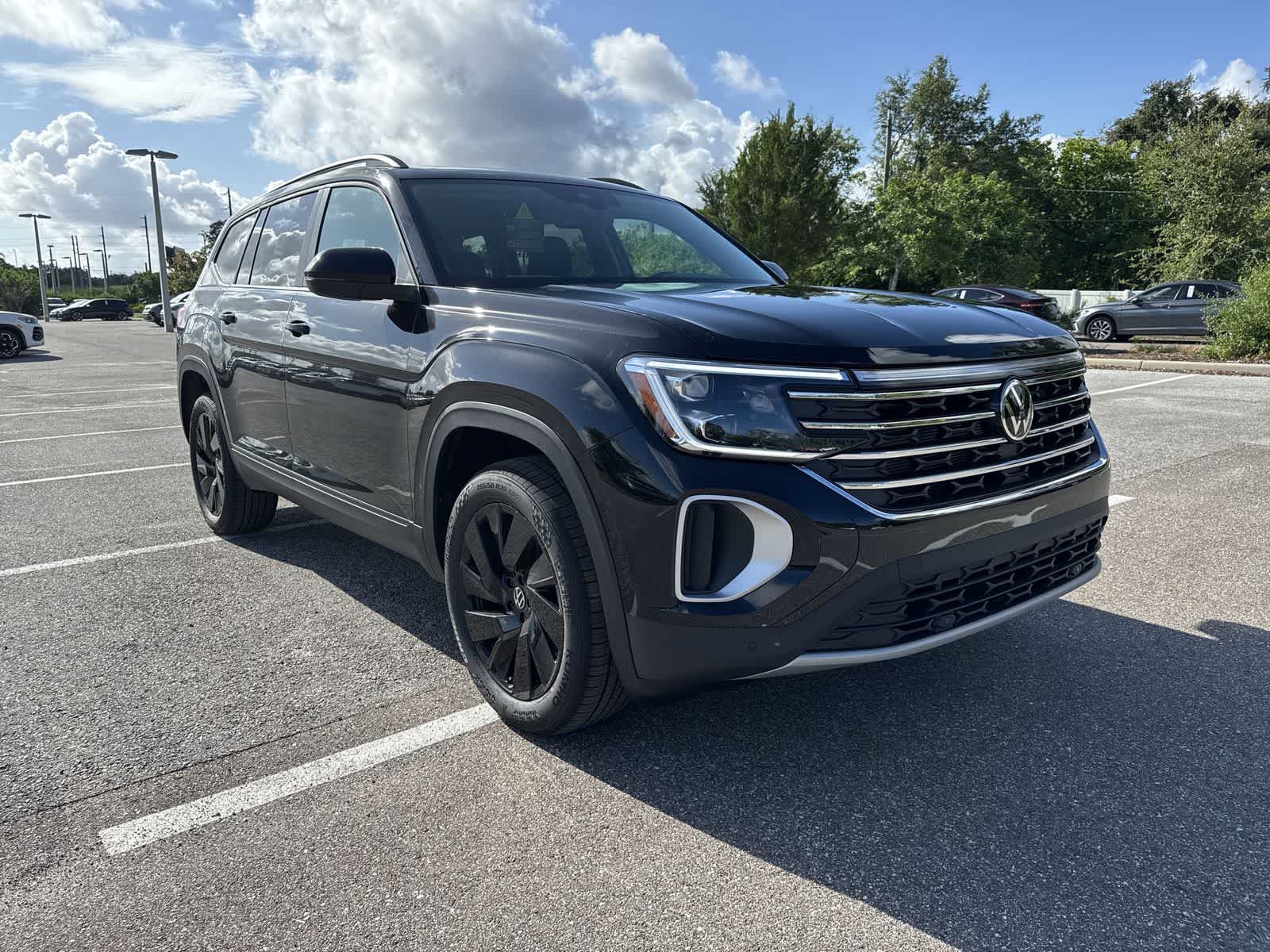 Volkswagen Atlas 2.0T SE con tecnología 2026