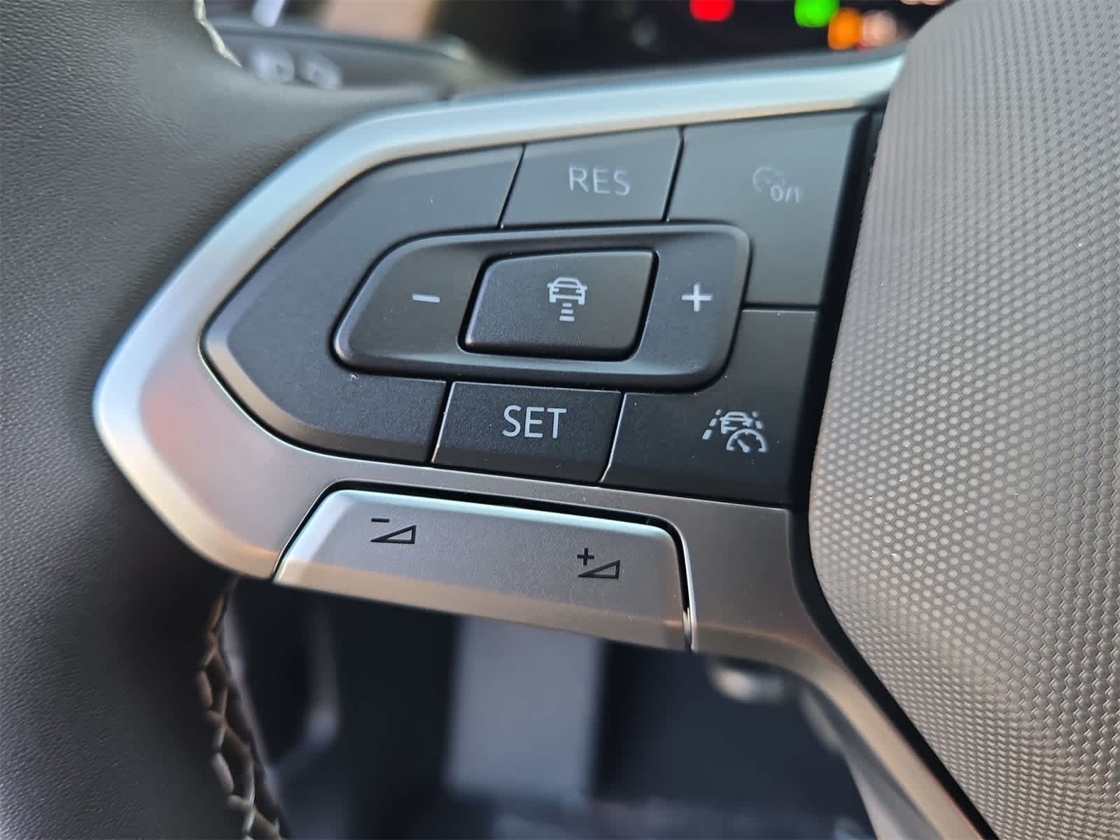 Volkswagen Atlas 2.0T SE con tecnología 2026