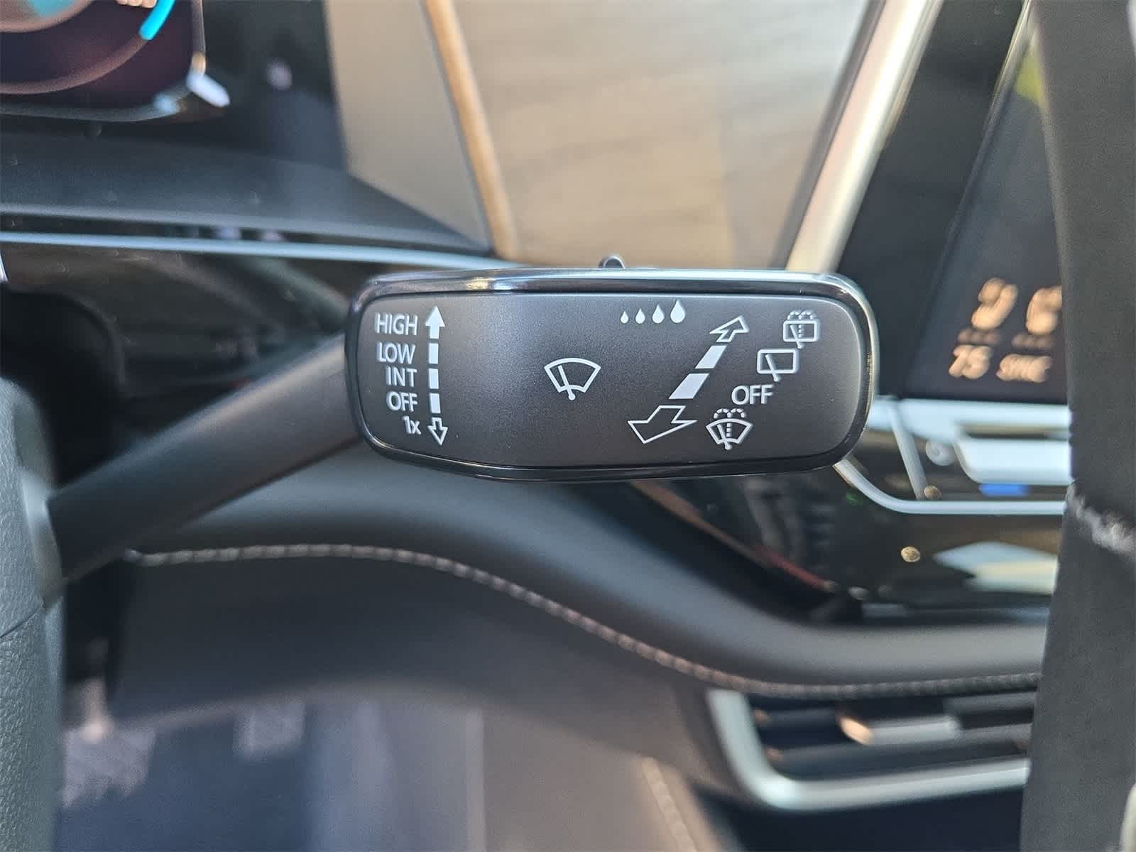 Volkswagen Atlas 2.0T SE con tecnología 2026