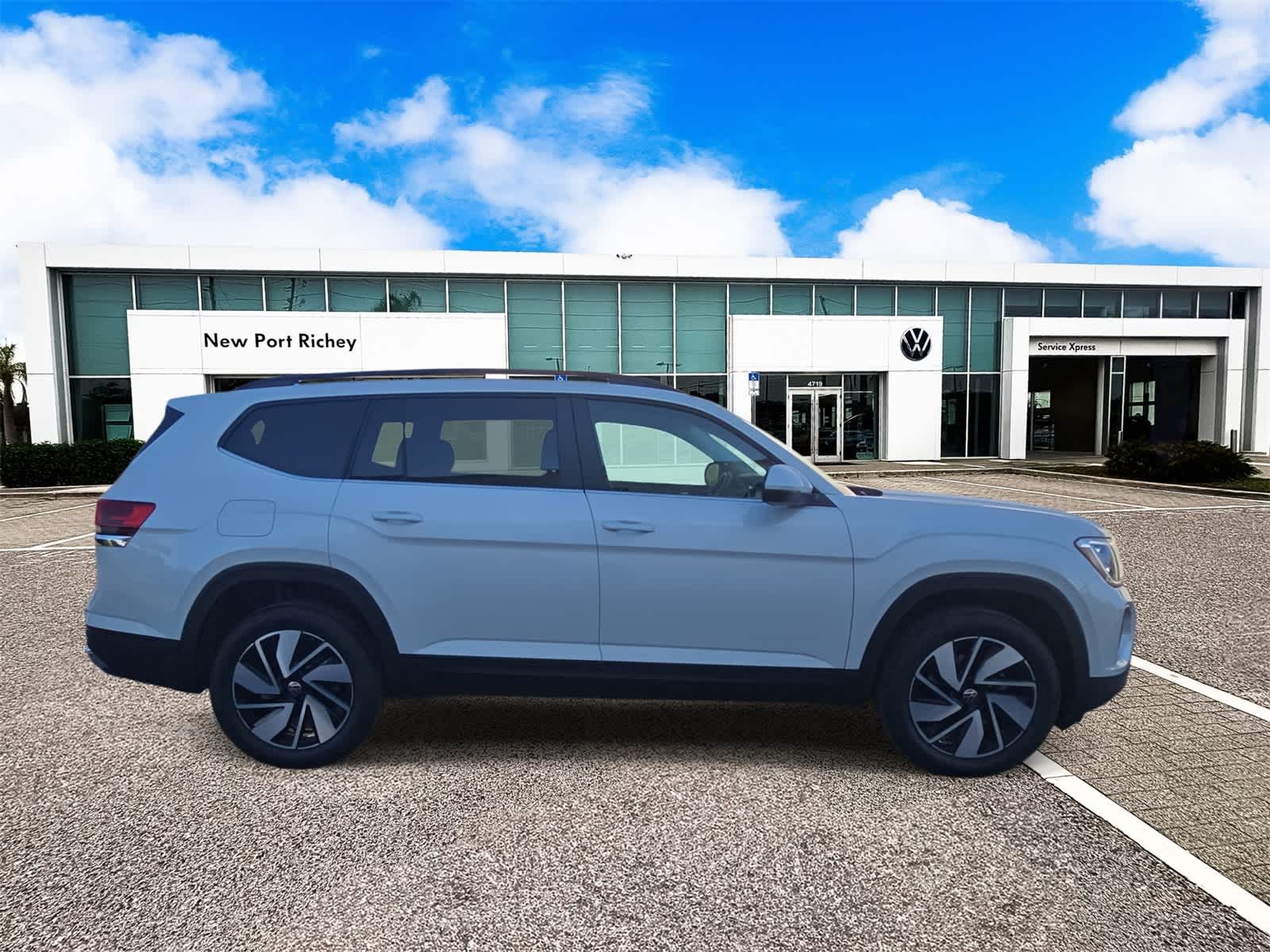 Volkswagen Atlas 2.0T SE con tecnología 2026