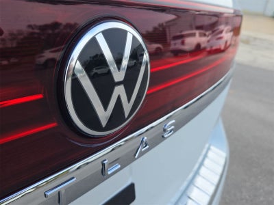 Volkswagen Atlas 2.0T SE con tecnología 2026