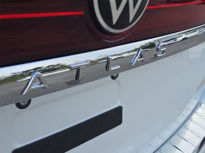 Volkswagen Atlas 2.0T SE con tecnología 2026