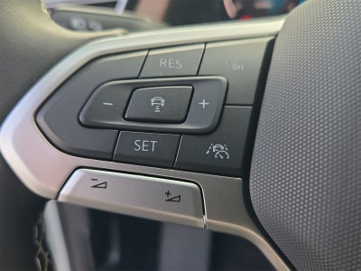 Volkswagen Atlas 2.0T SE con tecnología 2026