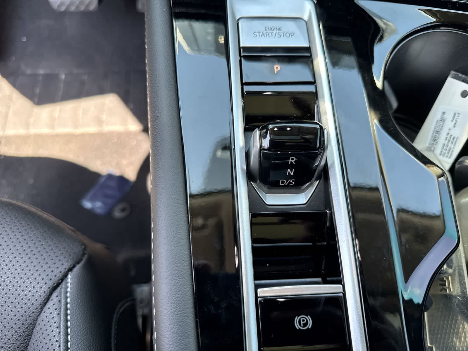 Volkswagen Atlas 2.0T SE con tecnología 2026