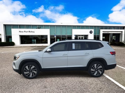 Volkswagen Atlas 2.0T SE con tecnología 2026