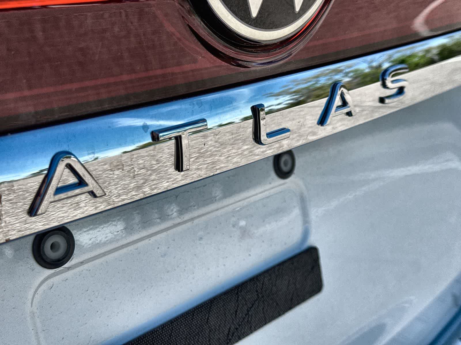 Volkswagen Atlas 2.0T SE con tecnología 2026