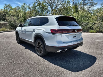 Volkswagen Atlas 2.0T SE con tecnología 2026