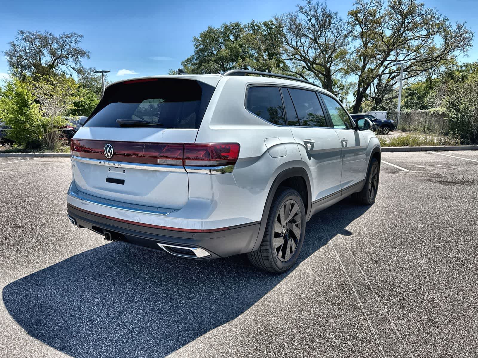 Volkswagen Atlas 2.0T SE con tecnología 2026