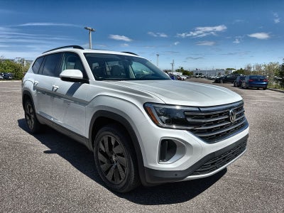 Volkswagen Atlas 2.0T SE con tecnología 2026
