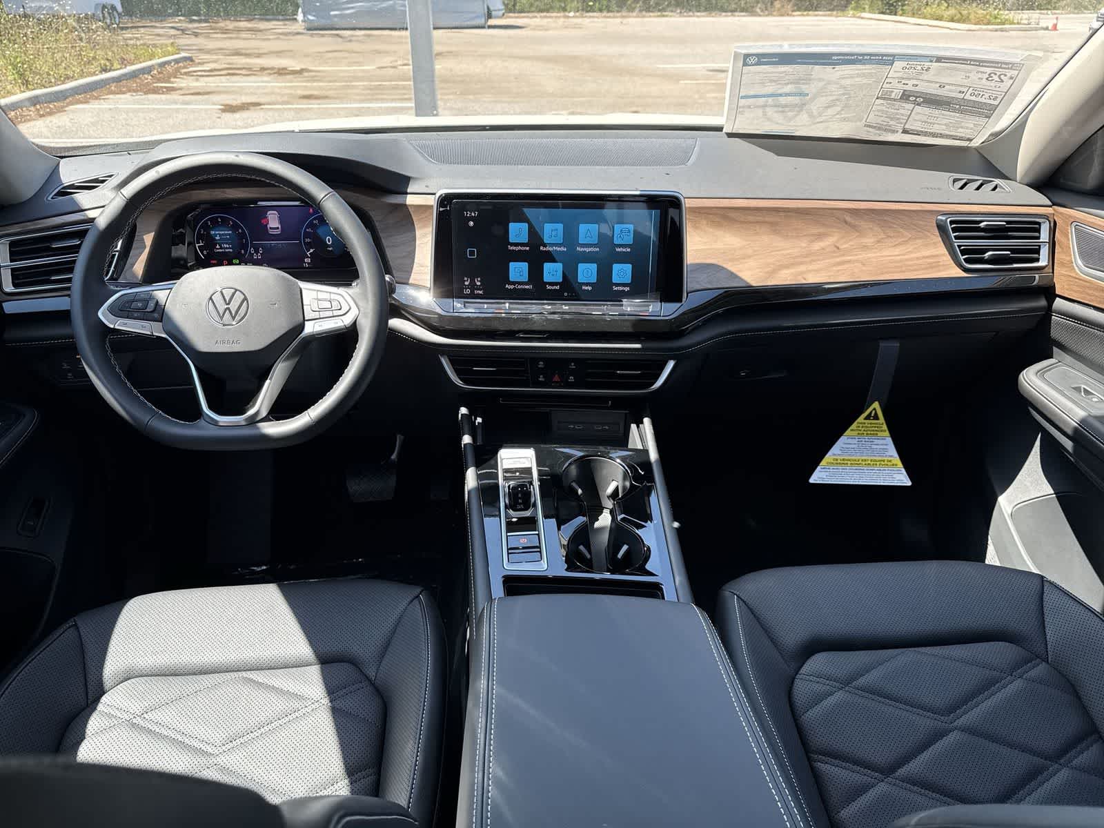 Volkswagen Atlas 2.0T SE con tecnología 2026
