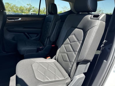 Volkswagen Atlas 2.0T SE con tecnología 2026
