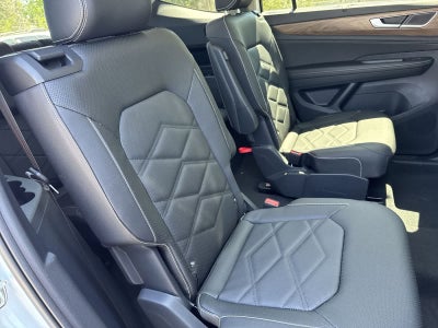 Volkswagen Atlas 2.0T SE con tecnología 2026