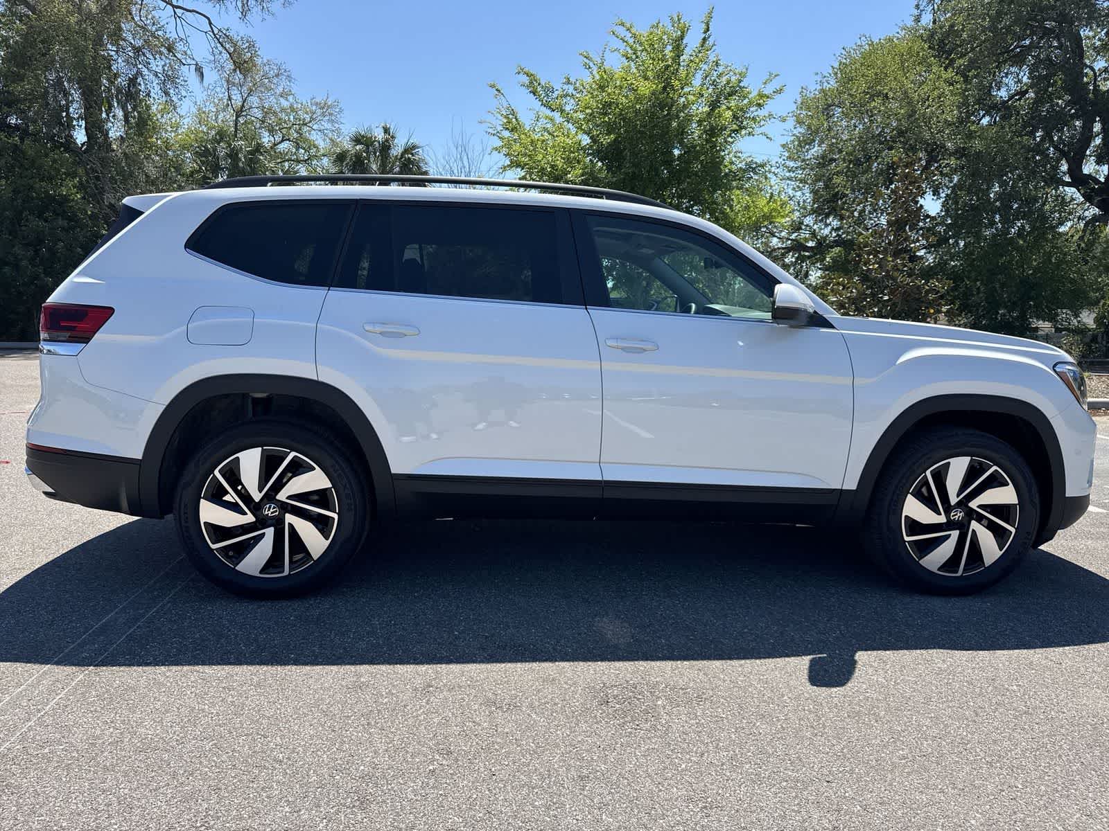 Volkswagen Atlas 2.0T SE con tecnología 2026