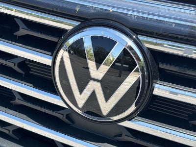 Volkswagen Atlas 2.0T SE con tecnología 2026