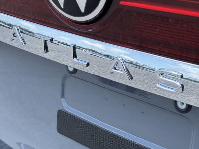Volkswagen Atlas 2.0T SE con tecnología 2026