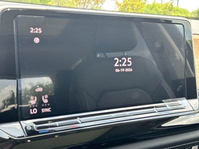 Volkswagen Atlas 2.0T SE con tecnología 2026