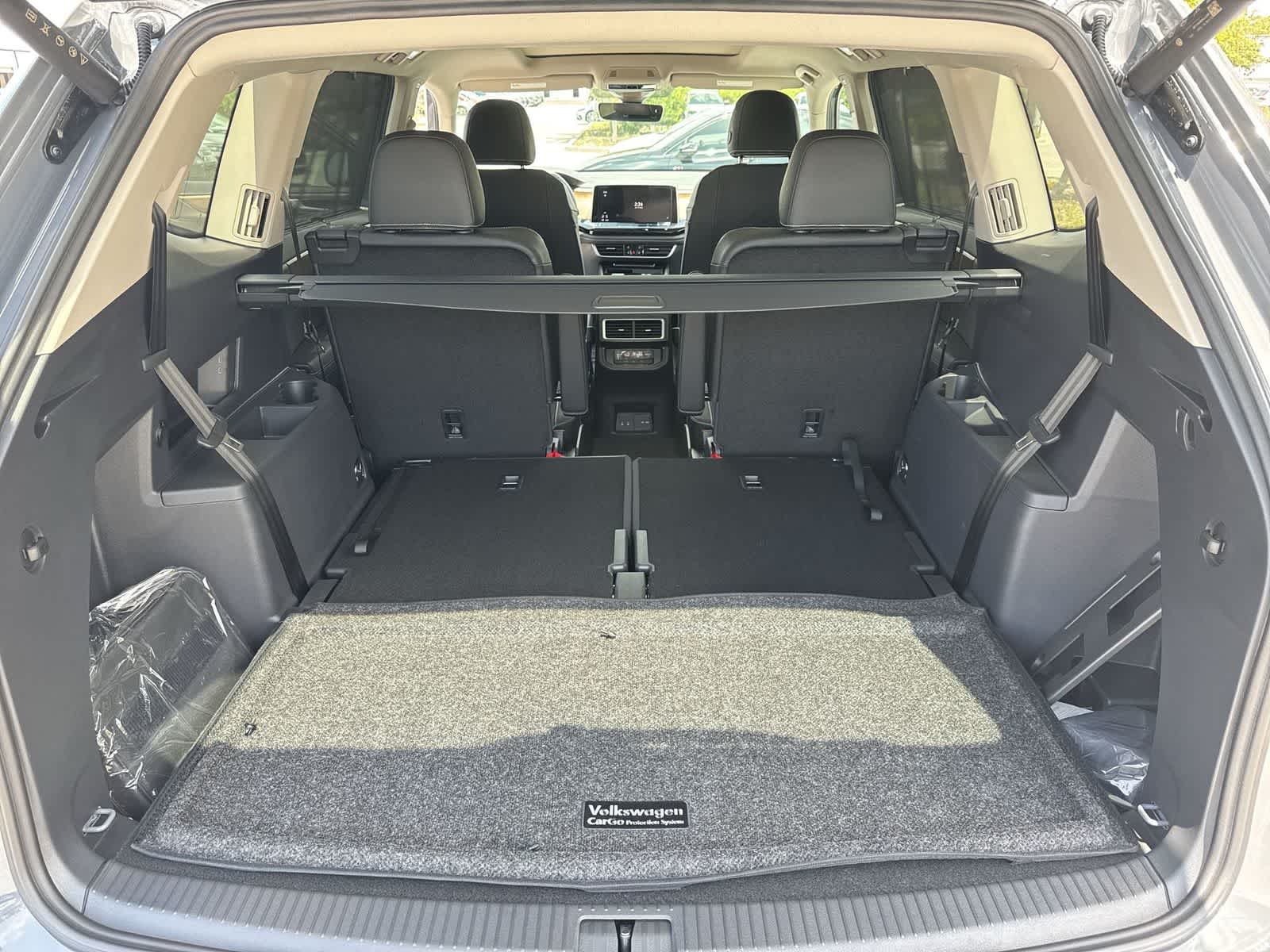 Volkswagen Atlas 2.0T SE con tecnología 2026