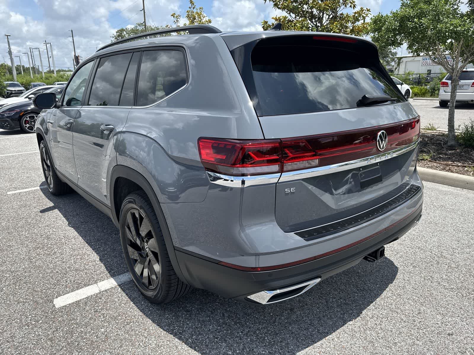 Volkswagen Atlas 2.0T SE con tecnología 2026