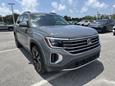 Volkswagen Atlas 2.0T SE con tecnología 2026