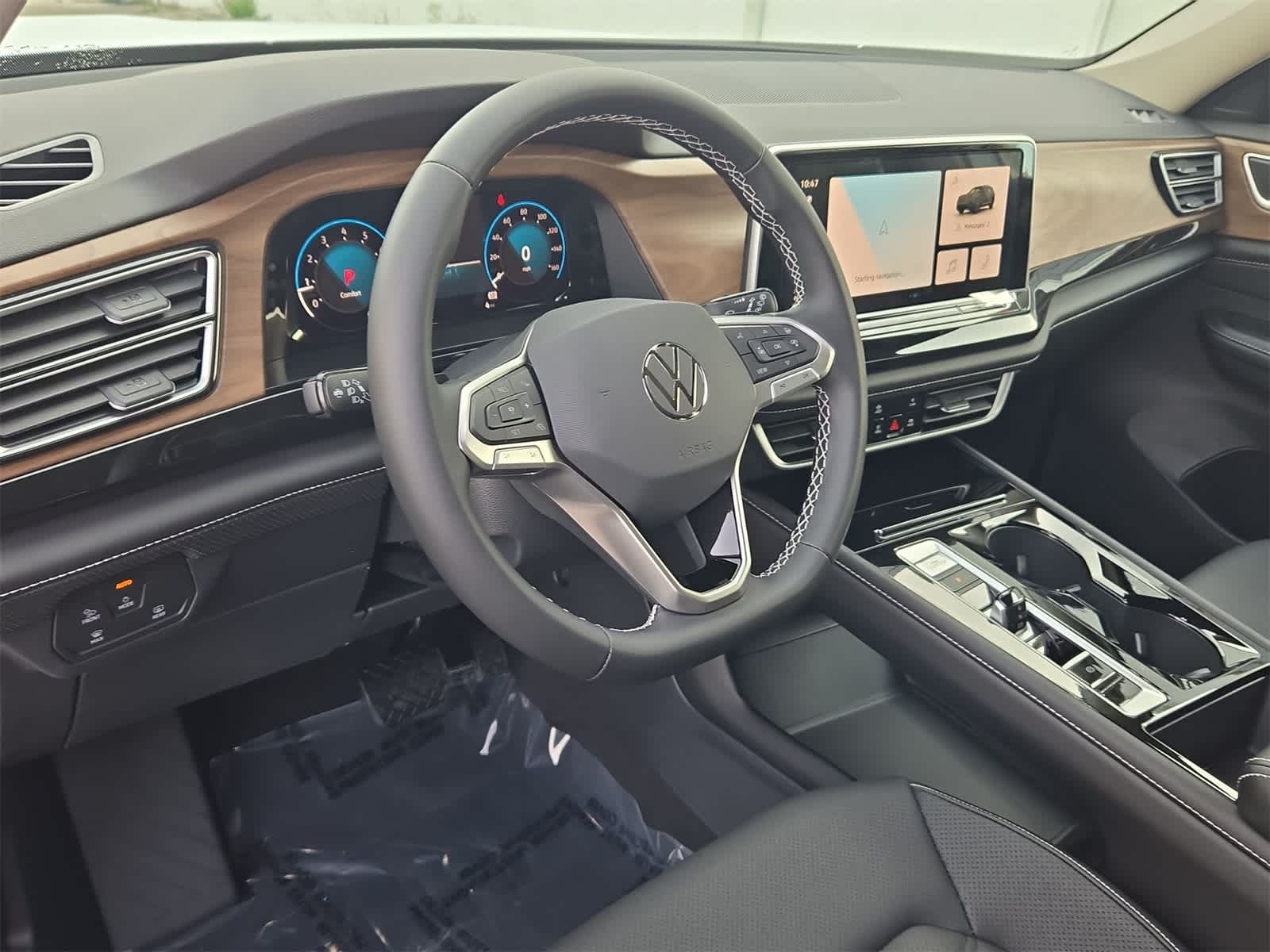 Volkswagen Atlas 2.0T SE con tecnología 2026