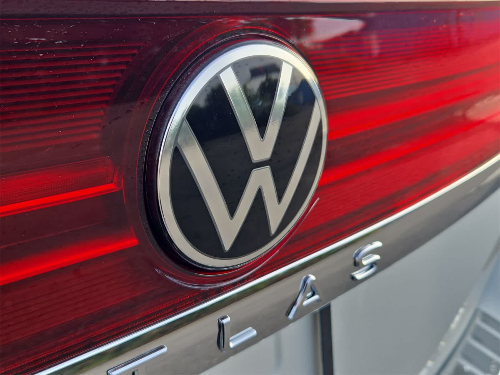 Volkswagen Atlas 2.0T SE con tecnología 2026