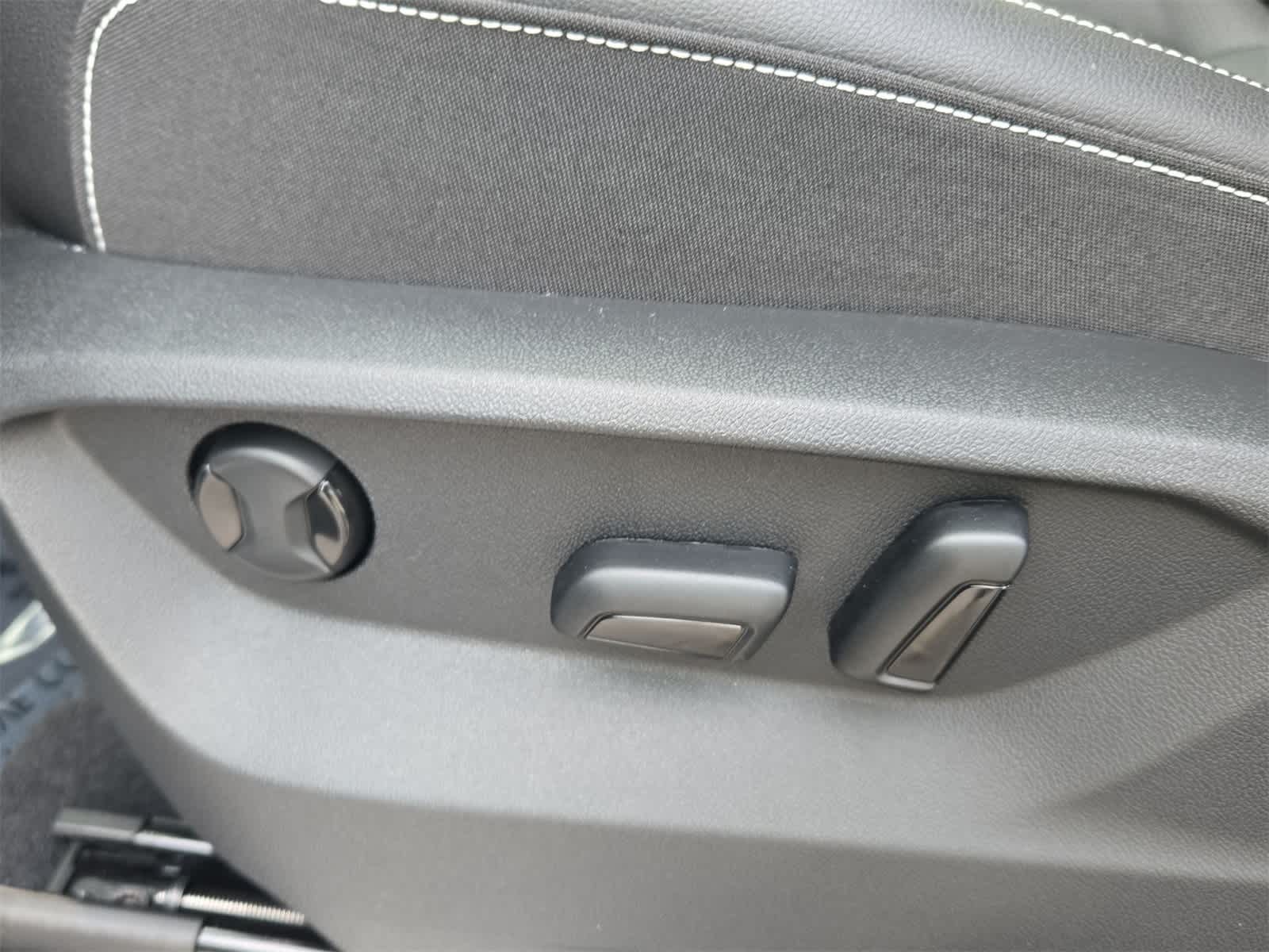 Volkswagen Atlas 2.0T SE con tecnología 2026