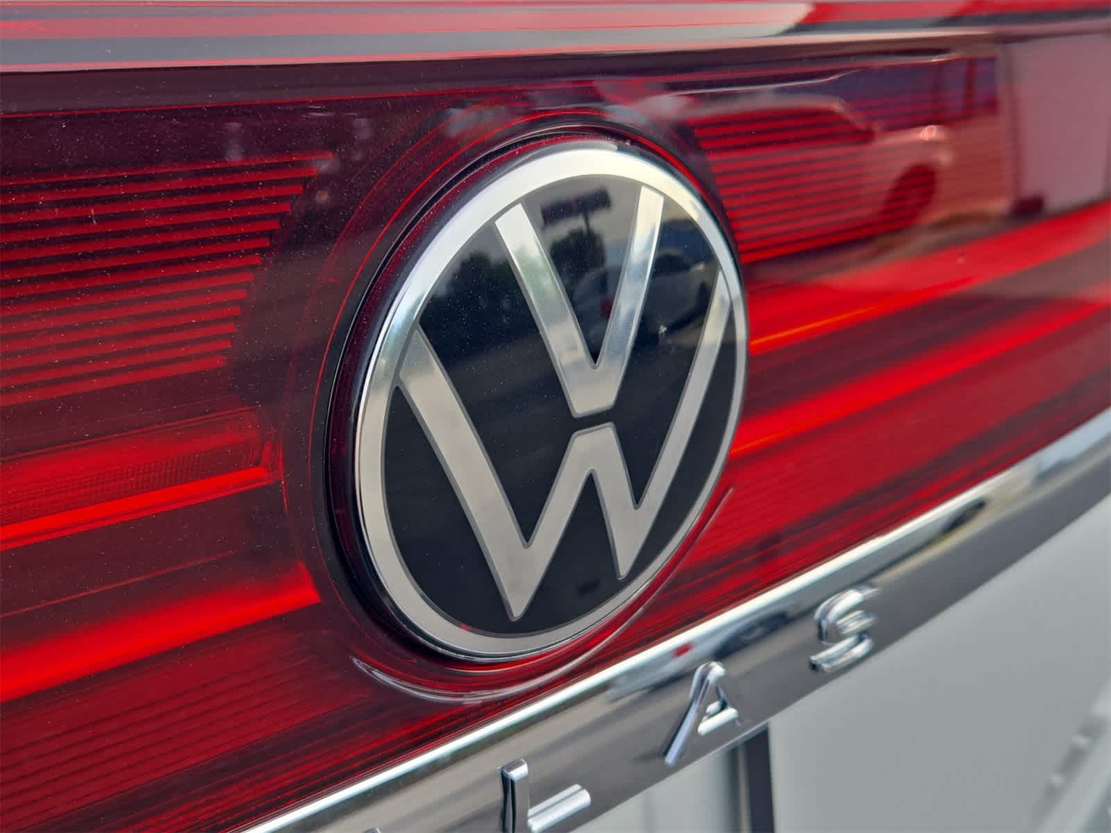 Volkswagen Atlas 2.0T SE con tecnología 2026