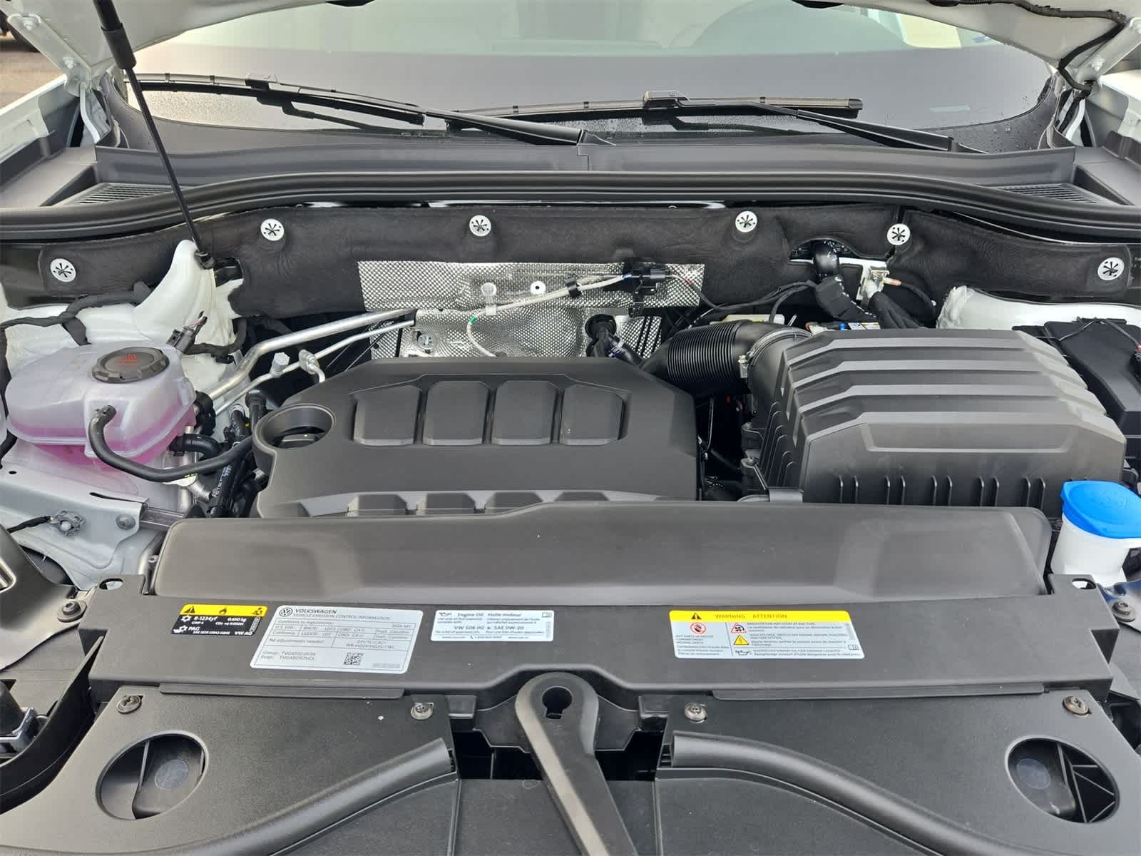 Volkswagen Atlas 2.0T SE con tecnología 2026