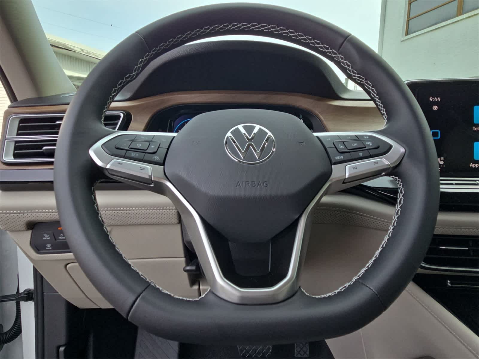 Volkswagen Atlas 2.0T SE con tecnología 2026