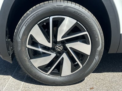 Volkswagen Atlas 2.0T SE con tecnología 2026