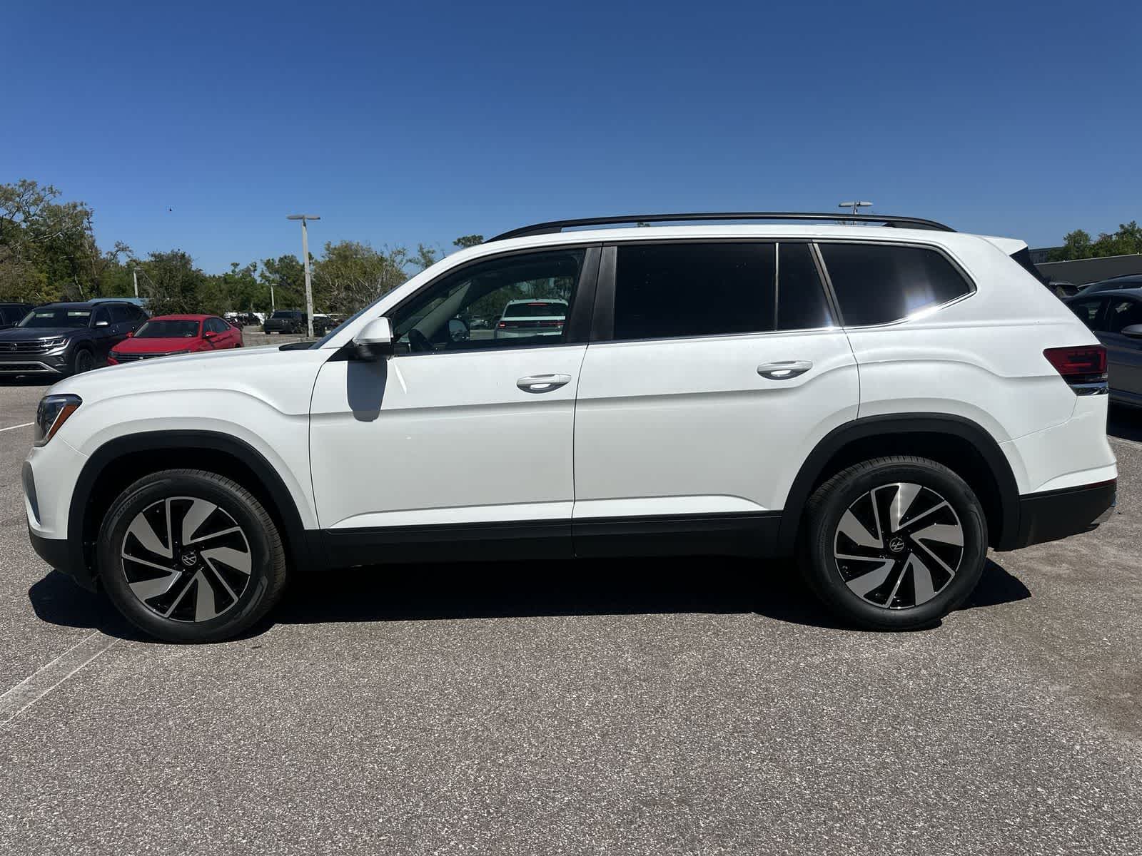 Volkswagen Atlas 2.0T SE con tecnología 2026