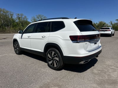 Volkswagen Atlas 2.0T SE con tecnología 2026