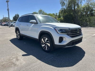 Volkswagen Atlas 2.0T SE con tecnología 2026