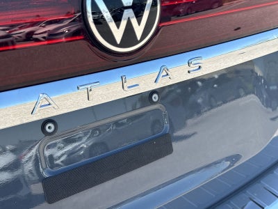 Volkswagen Atlas 2.0T SE con tecnología 2026