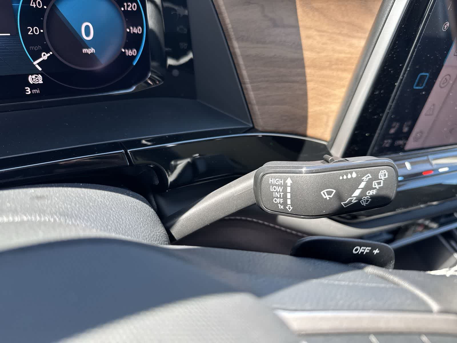 Volkswagen Atlas 2.0T SE con tecnología 2026