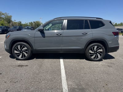 Volkswagen Atlas 2.0T SE con tecnología 2026