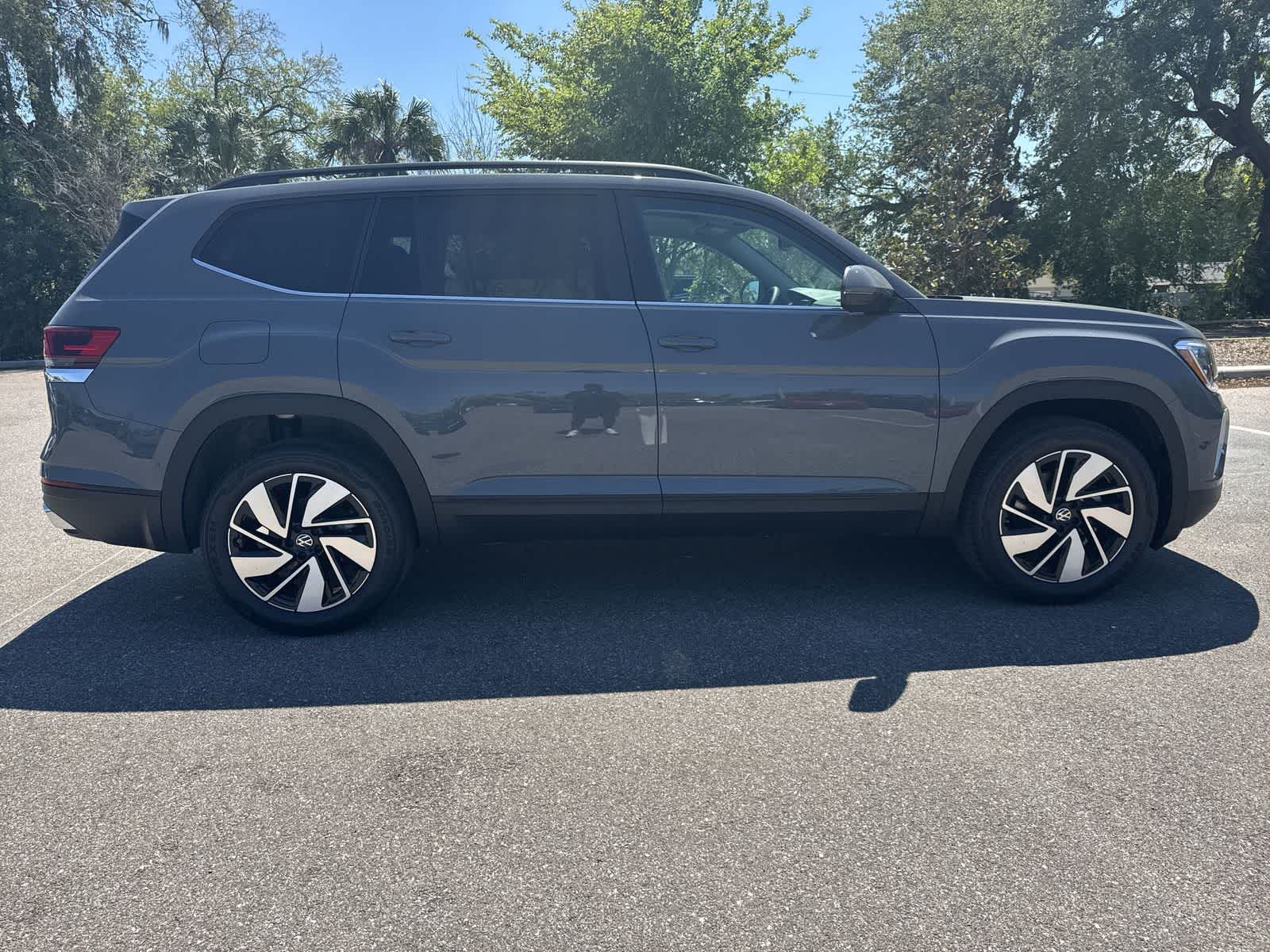Volkswagen Atlas 2.0T SE con tecnología 2026