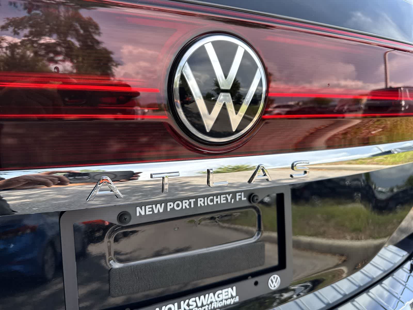 Volkswagen Atlas 2.0T SE con tecnología 2026