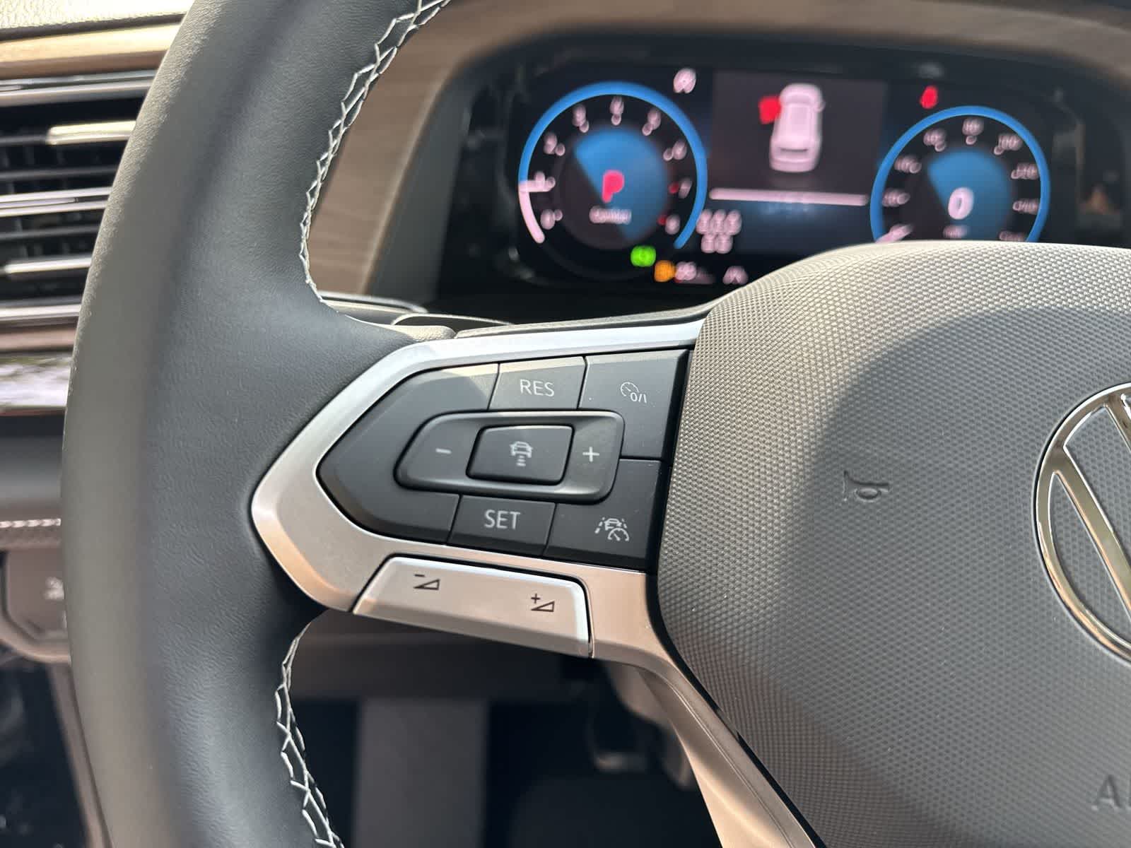 Volkswagen Atlas 2.0T SE con tecnología 2026