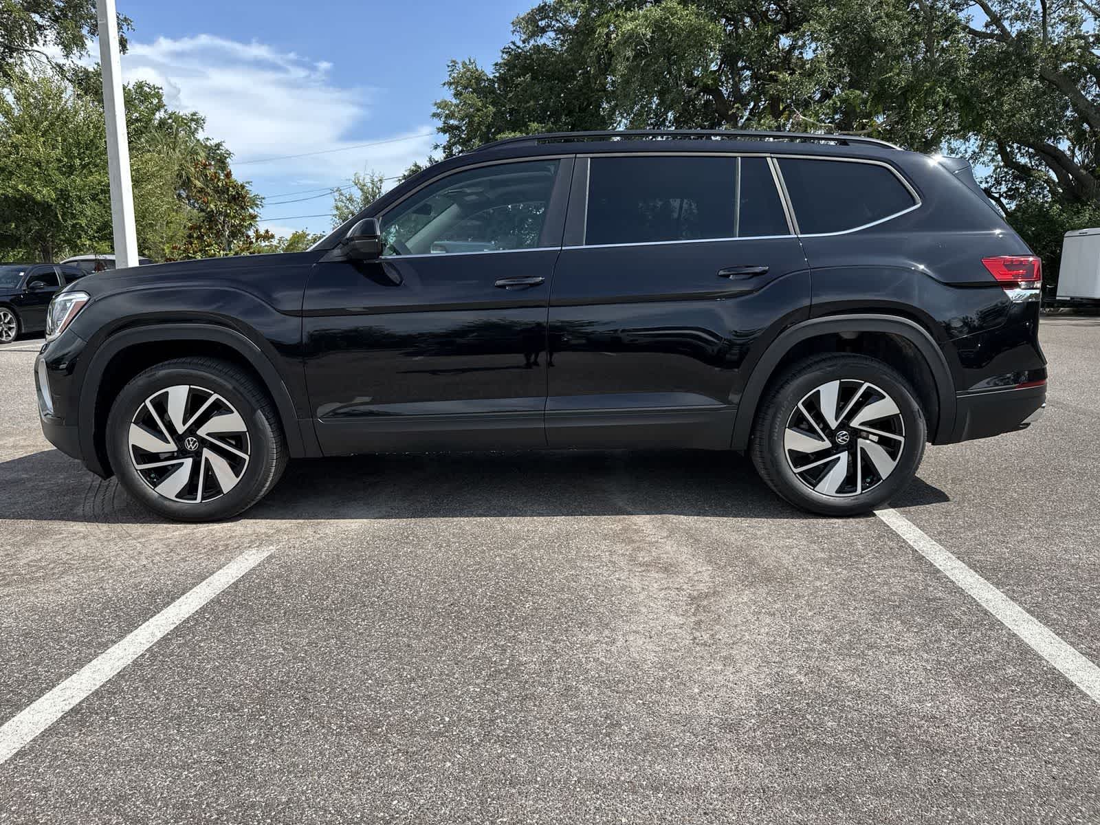 Volkswagen Atlas 2.0T SE con tecnología 2026