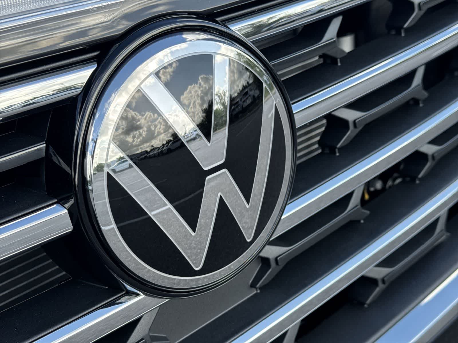 Volkswagen Atlas 2.0T SE con tecnología 2026