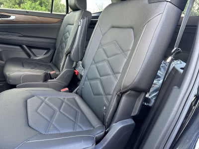Volkswagen Atlas 2.0T SE con tecnología 2026