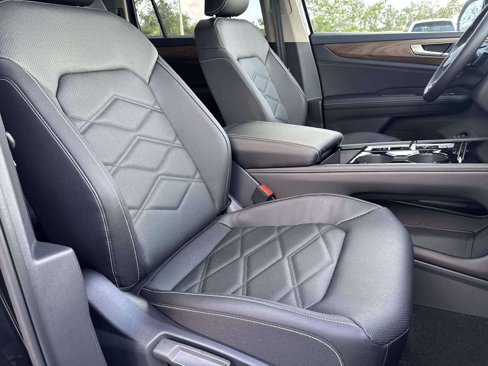 Volkswagen Atlas 2.0T SE con tecnología 2026