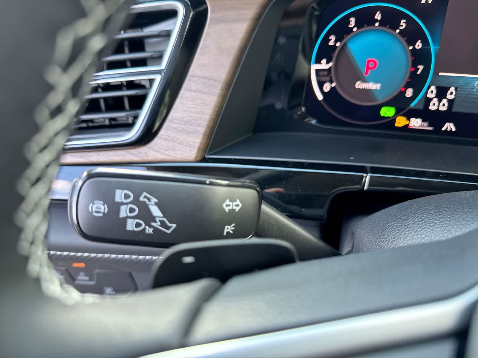 Volkswagen Atlas 2.0T SE con tecnología 2026