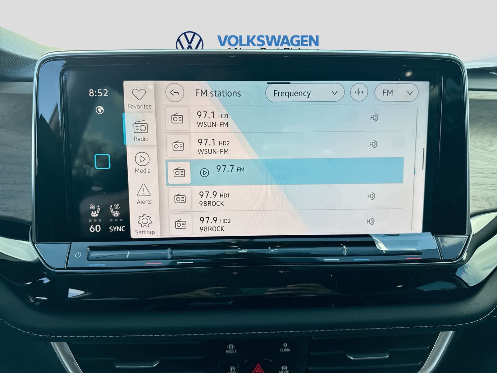 Volkswagen Atlas 2.0T SE con tecnología 2026