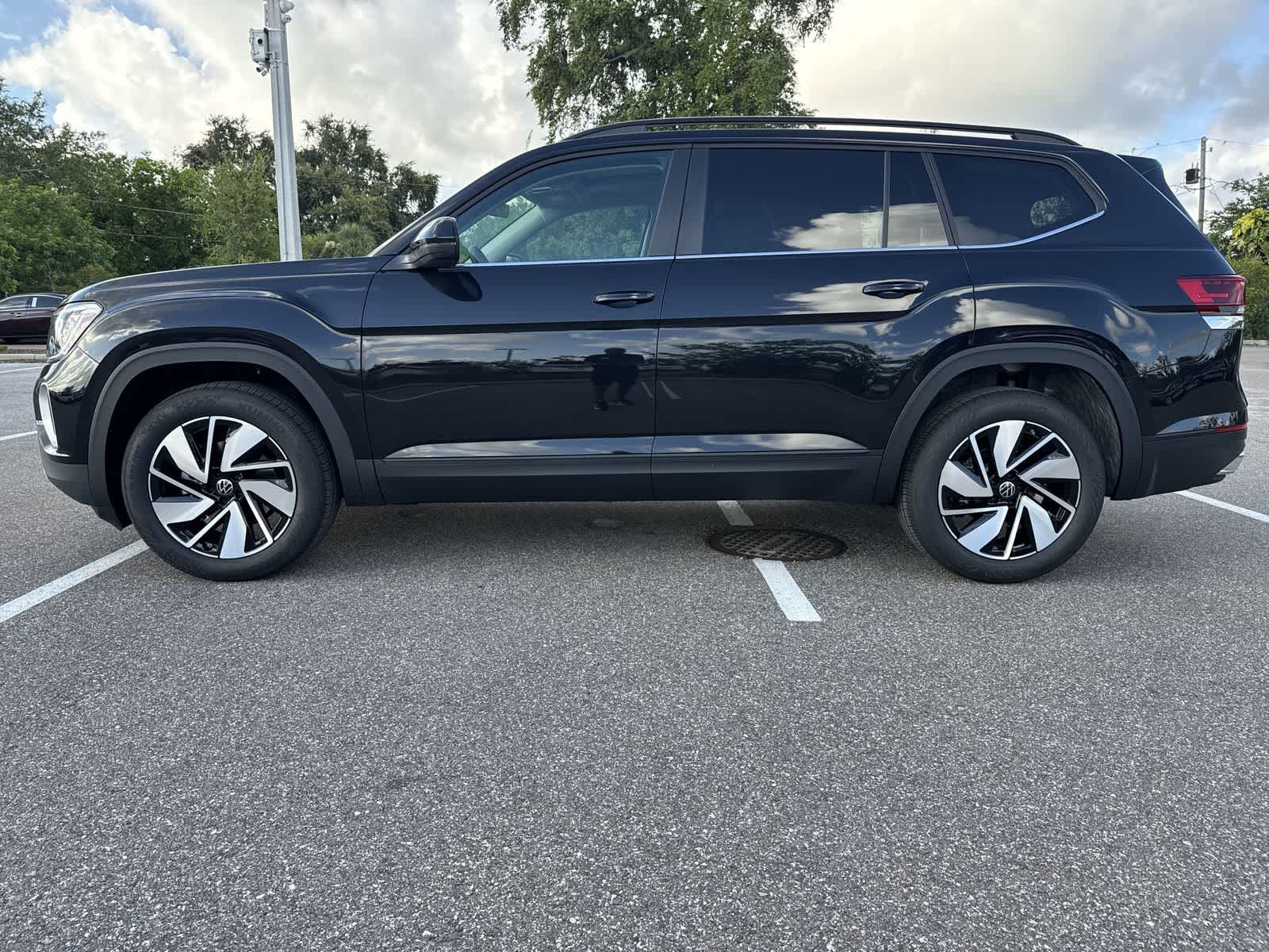 Volkswagen Atlas 2.0T SE con tecnología 2026